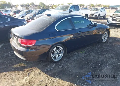 2010 BMW 328I xDrive z USA, uszkodzony, nr VIN WBAWV5C53AP082005
